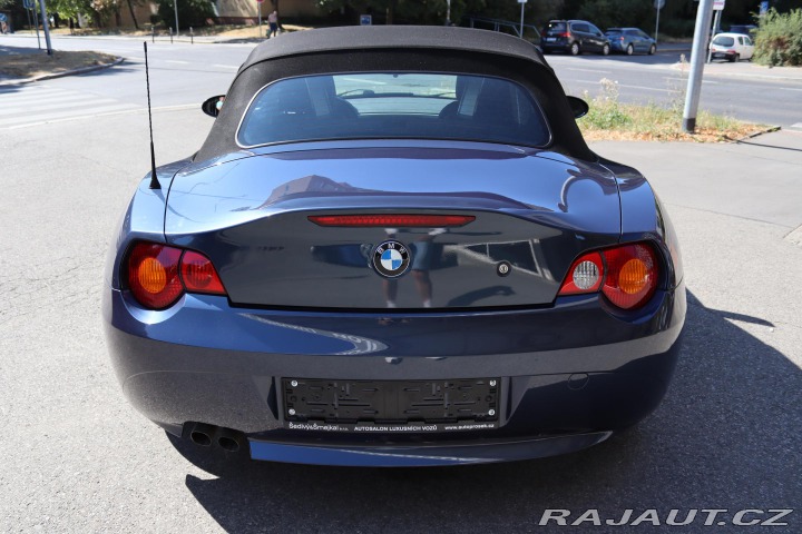 BMW Z4 BMW Z4 Roadster 2.5i (141 2004