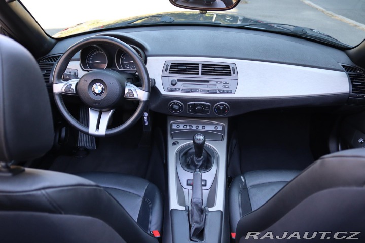 BMW Z4 BMW Z4 Roadster 2.5i (141 2004