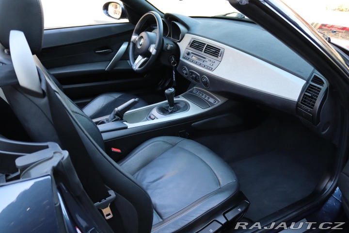 BMW Z4 BMW Z4 Roadster 2.5i (141 2004