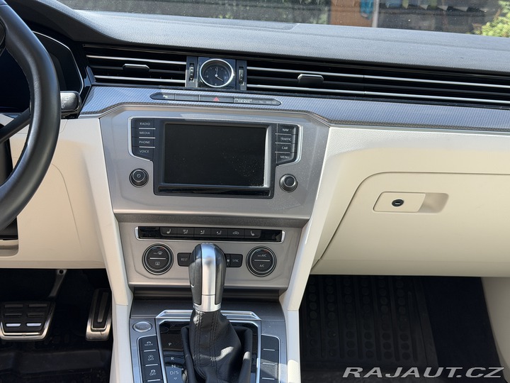 Volkswagen Passat Alltrack 2099