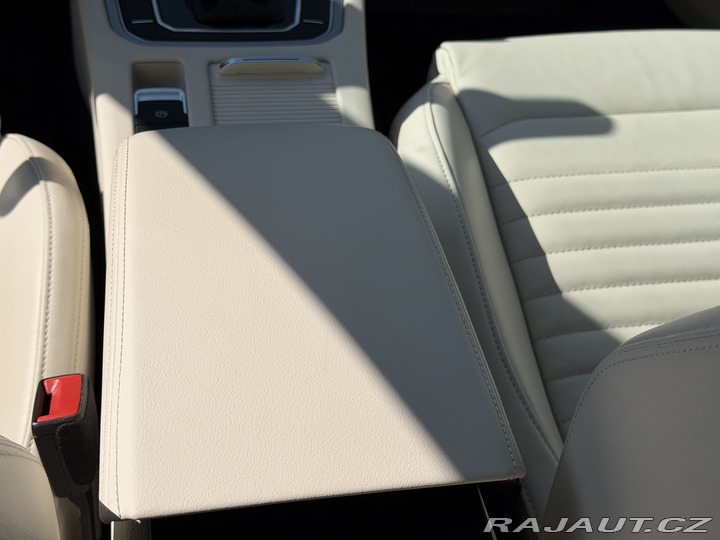Volkswagen Passat Alltrack 2099