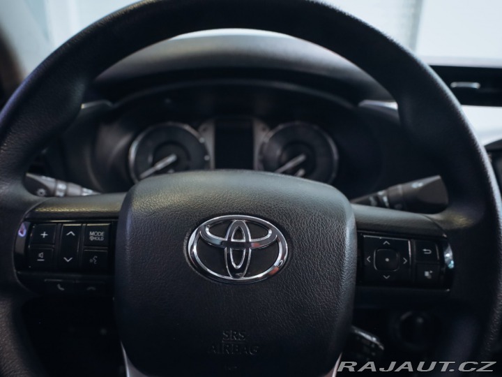 Toyota Hilux 2.4 D-4D Double Cab 4x4 L 2023