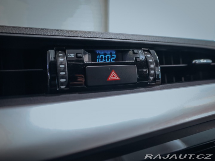 Toyota Hilux 2.4 D-4D Double Cab 4x4 L 2023
