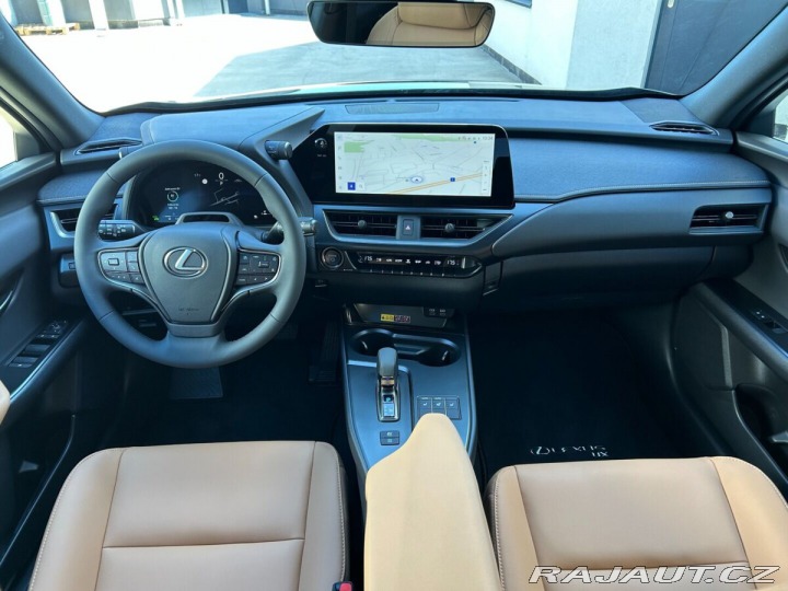 Lexus Ostatní modely UX 300h 300h 2.0 HEV F SPORT DESI 2026