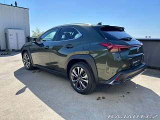Lexus Ostatní modely UX 300h 300h 2.0 HEV F SPORT DESI 2026