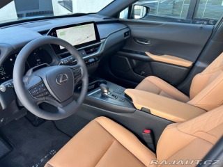 Lexus Ostatní modely UX 300h 300h 2.0 HEV F SPORT DESI 2026