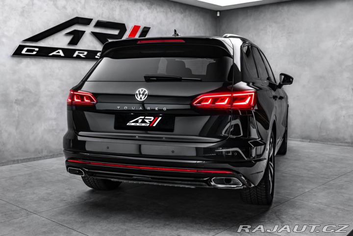 Volkswagen Touareg 210kW Rline Vzduch Masáže 2020