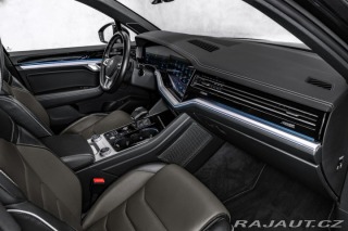Volkswagen Touareg 210kW Rline Vzduch Masáže 2020