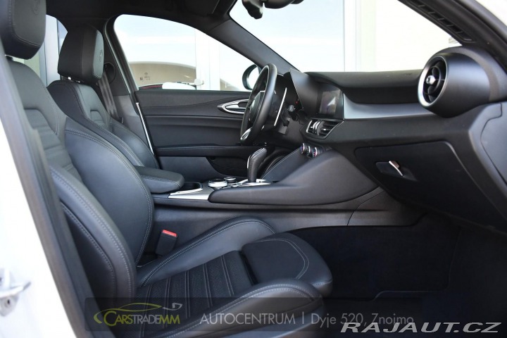 Alfa Romeo Giulia 2.0 TURBO 16V 206kW Q4 VE 2025