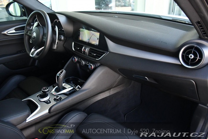Alfa Romeo Giulia 2.0 TURBO 16V 206kW Q4 VE 2025