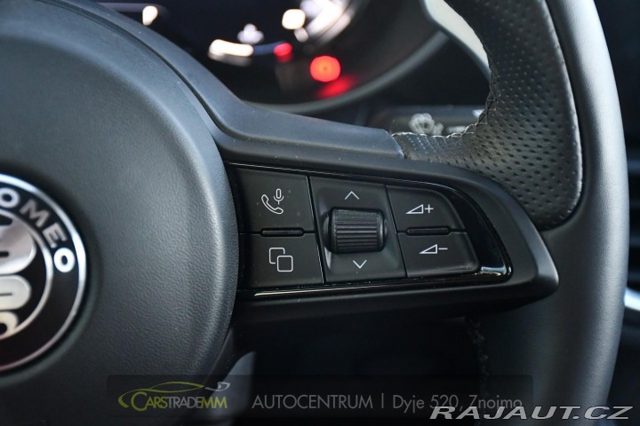 Alfa Romeo Giulia 2.0 TURBO 16V 206kW Q4 VE 2025