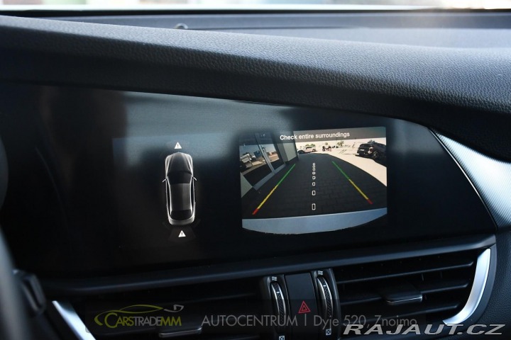 Alfa Romeo Giulia 2.0 TURBO 16V 206kW Q4 VE 2025