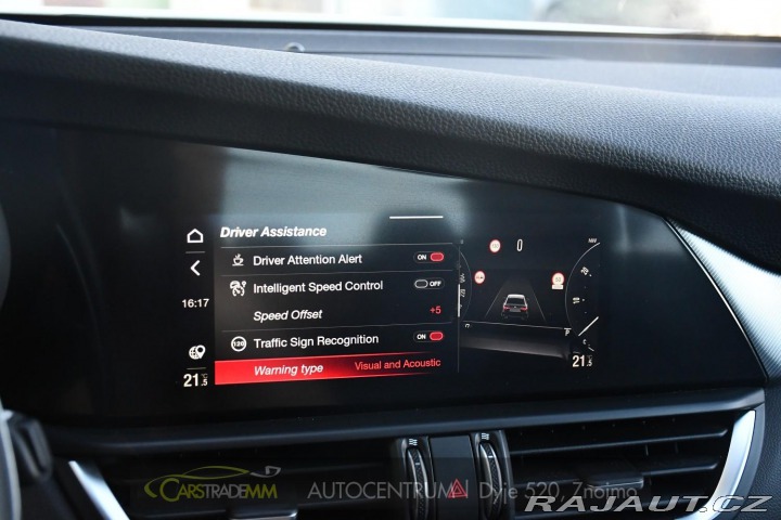 Alfa Romeo Giulia 2.0 TURBO 16V 206kW Q4 VE 2025