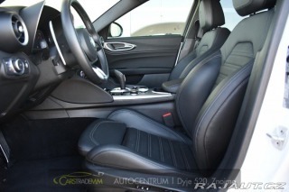 Alfa Romeo Giulia 2.0 TURBO 16V 206kW Q4 VE 2025