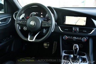 Alfa Romeo Giulia 2.0 TURBO 16V 206kW Q4 VE 2025