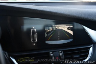 Alfa Romeo Giulia 2.0 TURBO 16V 206kW Q4 VE 2025