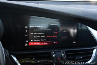 Alfa Romeo Giulia 2.0 TURBO 16V 206kW Q4 VE 2025