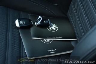Alfa Romeo Giulia 2.0 TURBO 16V 206kW Q4 VE 2025
