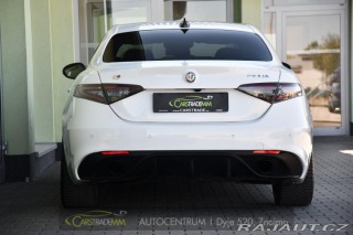 Alfa Romeo Giulia 2.0 TURBO 16V 206kW Q4 VE 2025