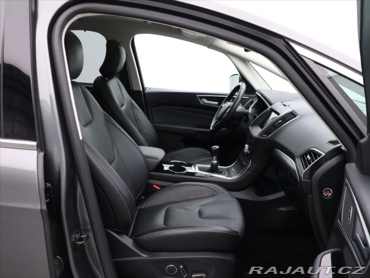 Ford S-MAX 2,0 TDCI 110kW Titanium P 2019