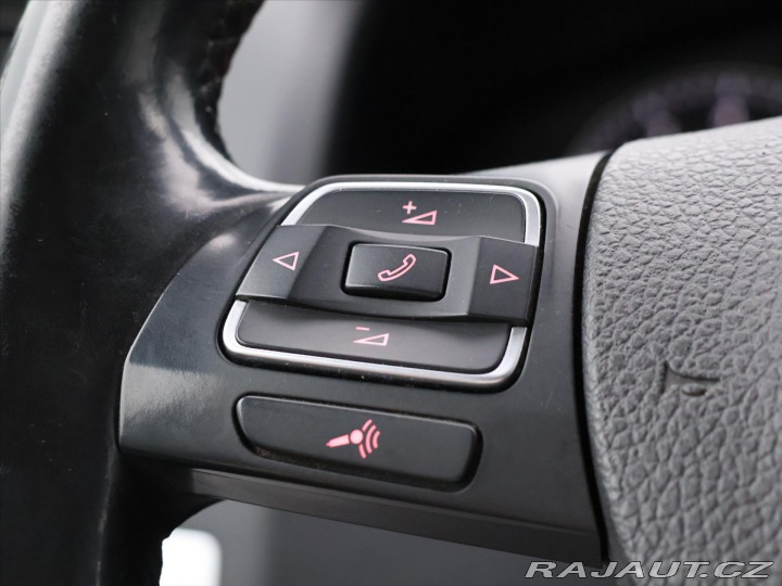 Volkswagen Multivan 2,0 TSI 150kW 4M DSG High 2012