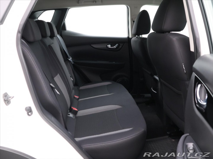 Nissan Qashqai 1,3 DiG-T Acenta CZ 1.Maj 2021