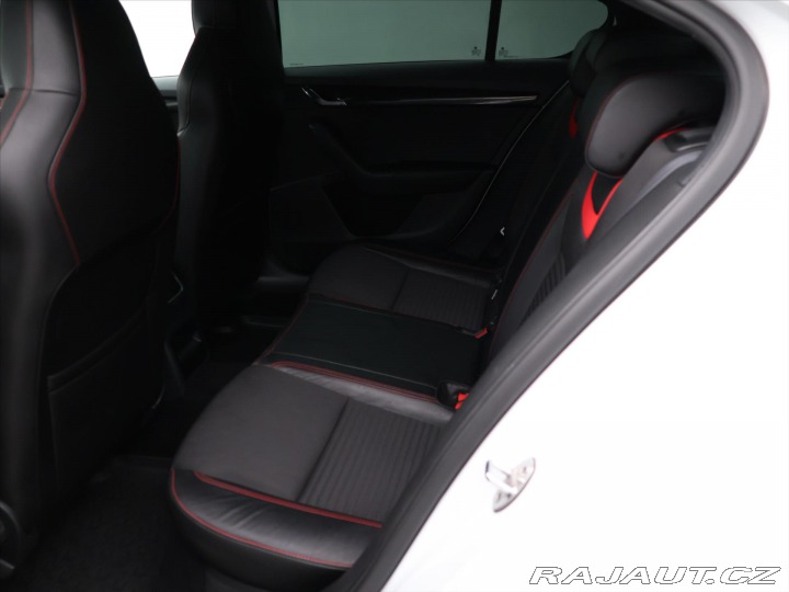 Škoda Octavia 2,0 TDI RS 135kW DSG CZ 2015