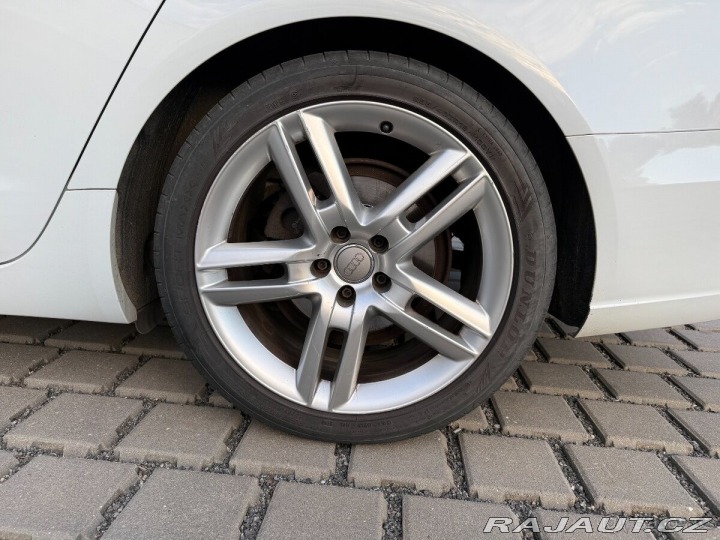 Audi A6 3,0 TDi, 150 kW, S-Line 2011