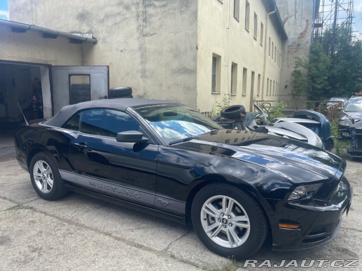 Ford Mustang 3,7 2012