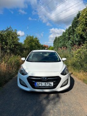 Hyundai i30 1,6   MPI 88 kW | r. v. 2
