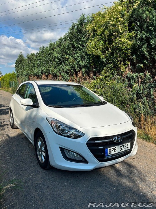 Hyundai i30 1,6 MPI 88 kW | r. v. 2 2015