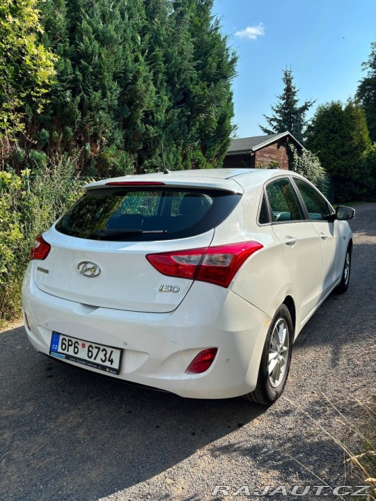 Hyundai i30 1,6 MPI 88 kW | r. v. 2 2015