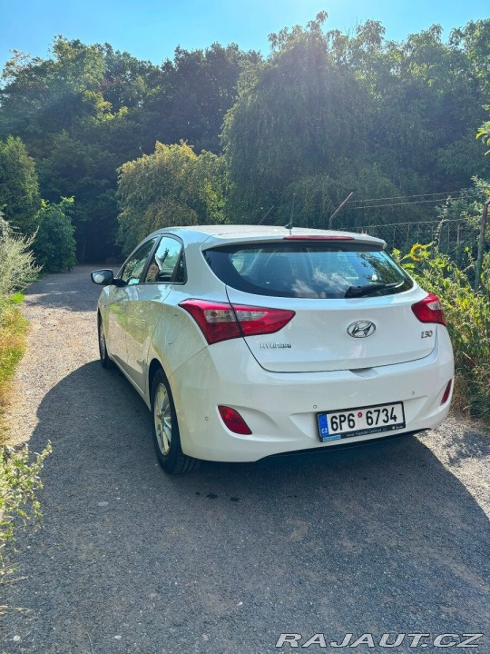 Hyundai i30 1,6 MPI 88 kW | r. v. 2 2015