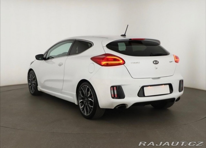 Kia Ceed 1,6 GT T-GDI 150 kW | M 1800