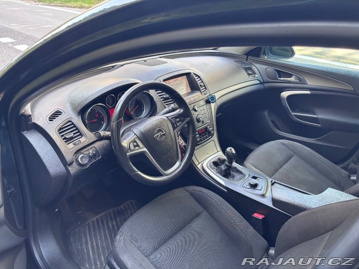 Opel Insignia 2,0 Sports Tourer CDTI 2010