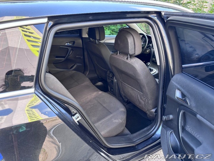 Opel Insignia 2,0 Sports Tourer CDTI 2010