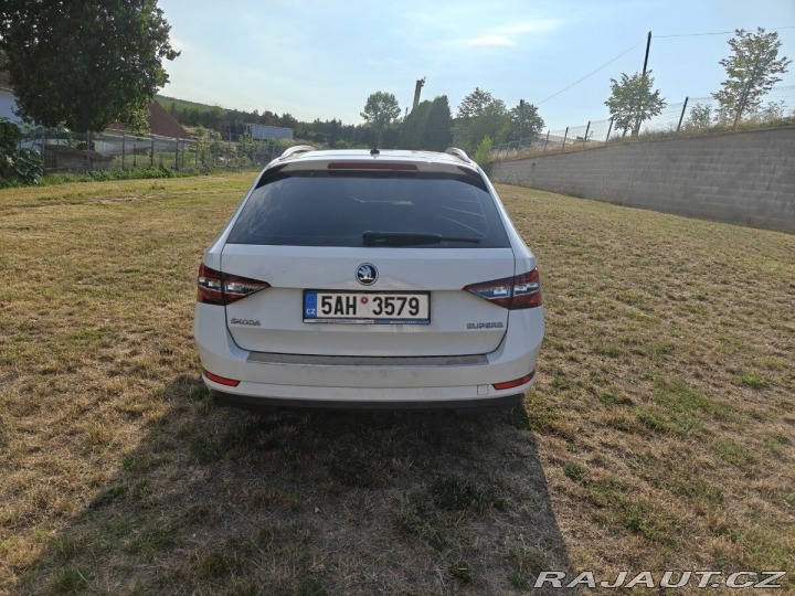 Škoda Superb 2,0 TDI 110kW DSG Lauri 1800