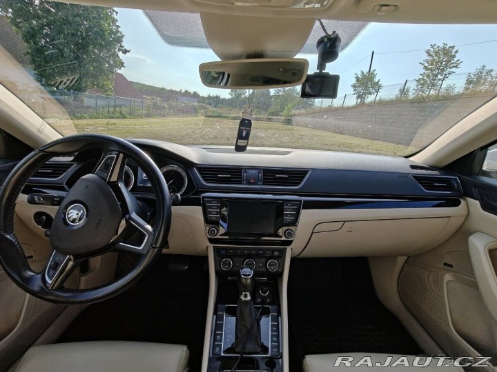 Škoda Superb 2,0 TDI 110kW DSG Lauri 1800