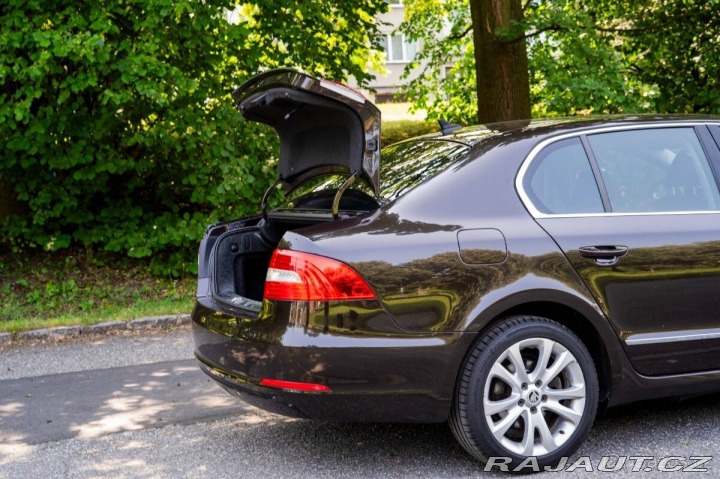 Škoda Superb 2,0 TDI 103 kW ČR 2014
