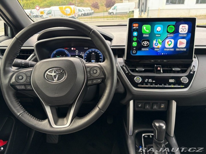 Toyota Corolla Cross 2,0 4x4 - servis Toyota 1800
