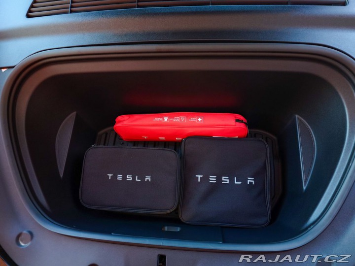 Tesla Model Y Long Range 378 kW SOH 92, 2023