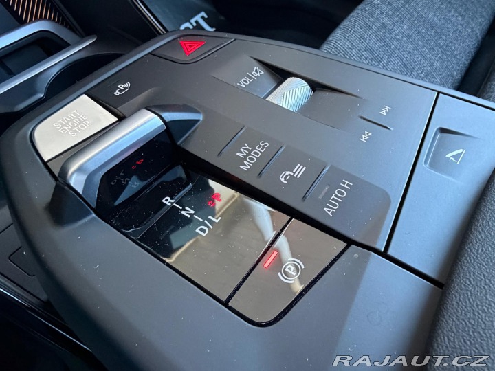 BMW X1 xDrive 20d PANORAMA Tažné 2025