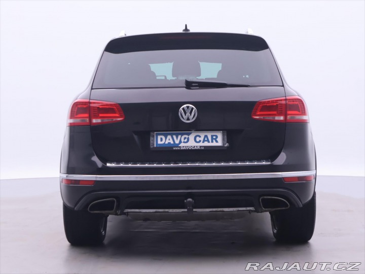 Volkswagen Touareg 3,0 TDI V6 DSG R-LINE CZ 2014
