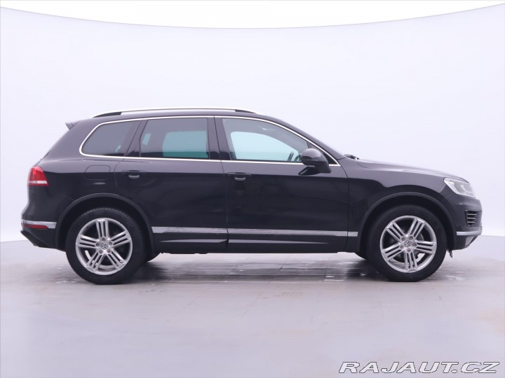 Volkswagen Touareg 3,0 TDI V6 DSG R-LINE CZ 2014