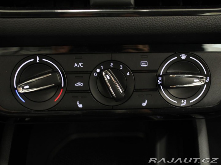 Škoda Scala 1,0 TSi 85kW 5L.Zár. 7 48 2025