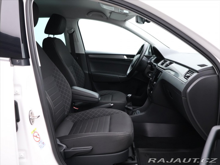 Škoda Rapid 1.0 TSI 81kW CZ Style Xen 2017