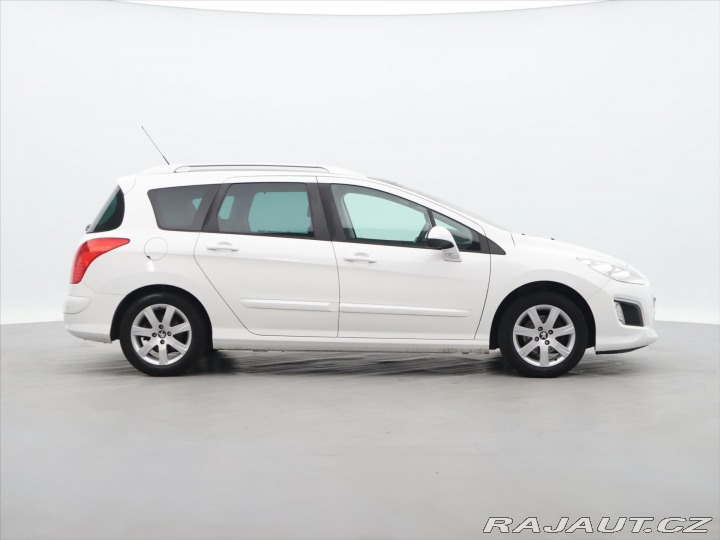 Peugeot 308 1,6 16V 88kW CZ Serv.Knih 2013