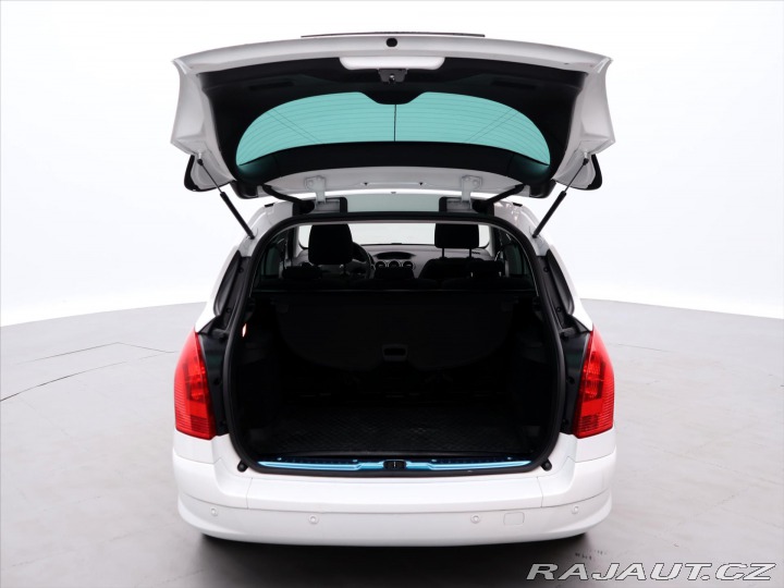 Peugeot 308 1,6 16V 88kW CZ Serv.Knih 2013