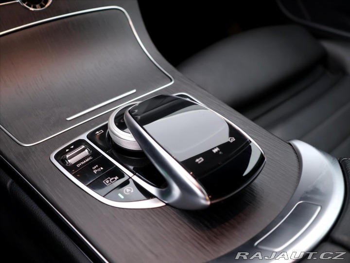 Mercedes-Benz C 2.0 300d 180kW 4Matic CZ 2020