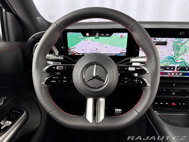 Mercedes-Benz GLB 8G-eDCT 4MATIC AMG, PANOR 2026